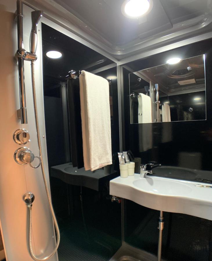 Donni Room For Rent Taipéi Exterior foto